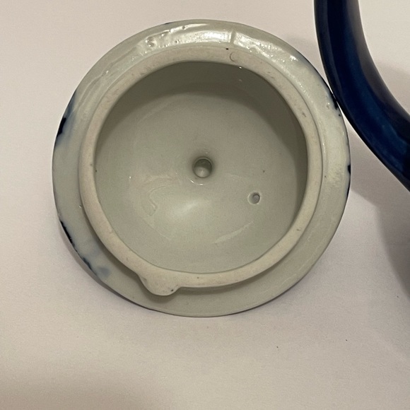 Vintage Chelsea Art Pottery Porcelain China Tea Pot Blue and White Floral Print - Picture 9 of 12